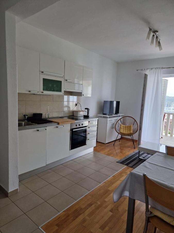 Apartments Sandra Rogoznica  Eksteriør billede
